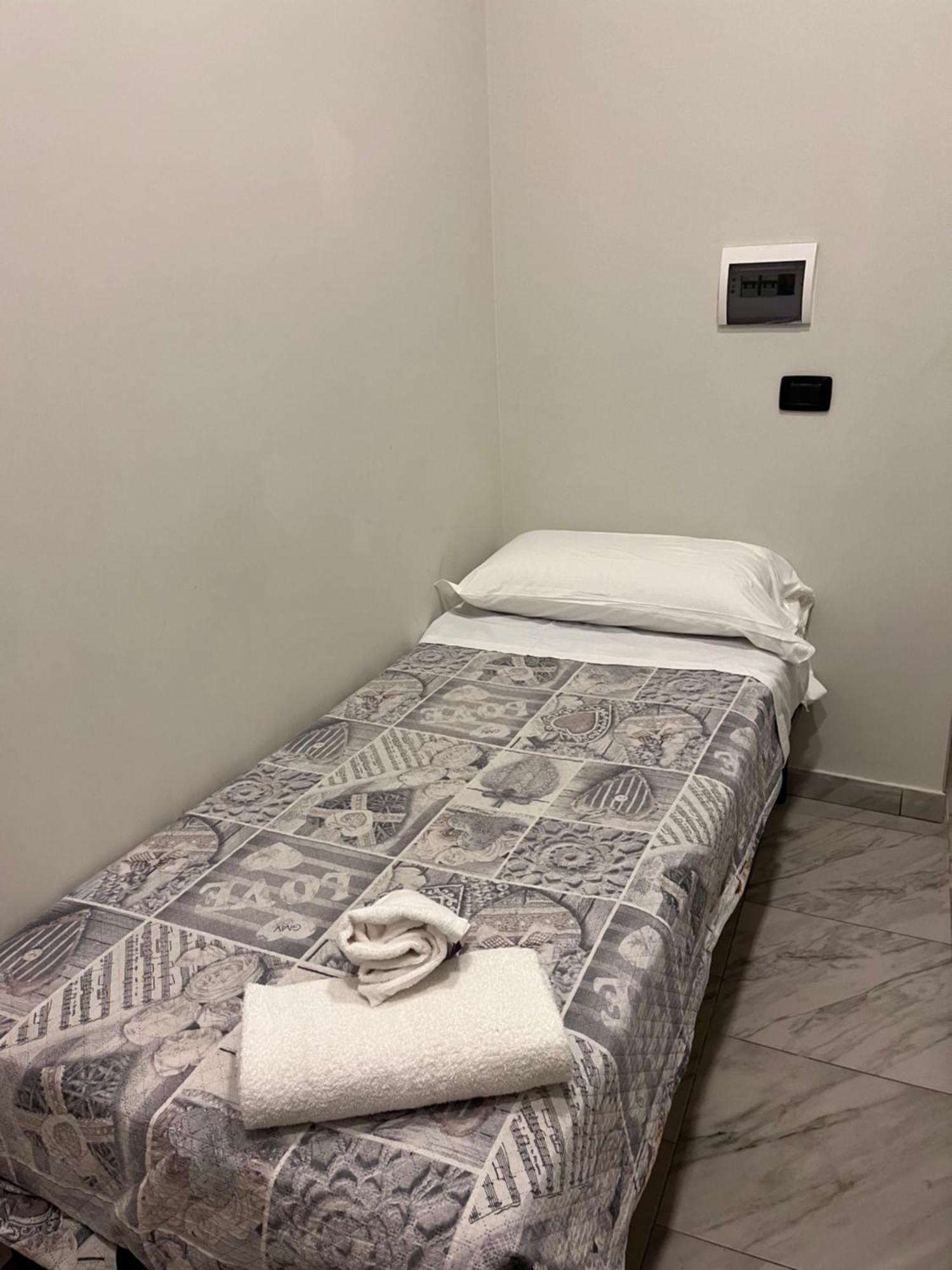 Oceania Hotels Napoli Екстериор снимка