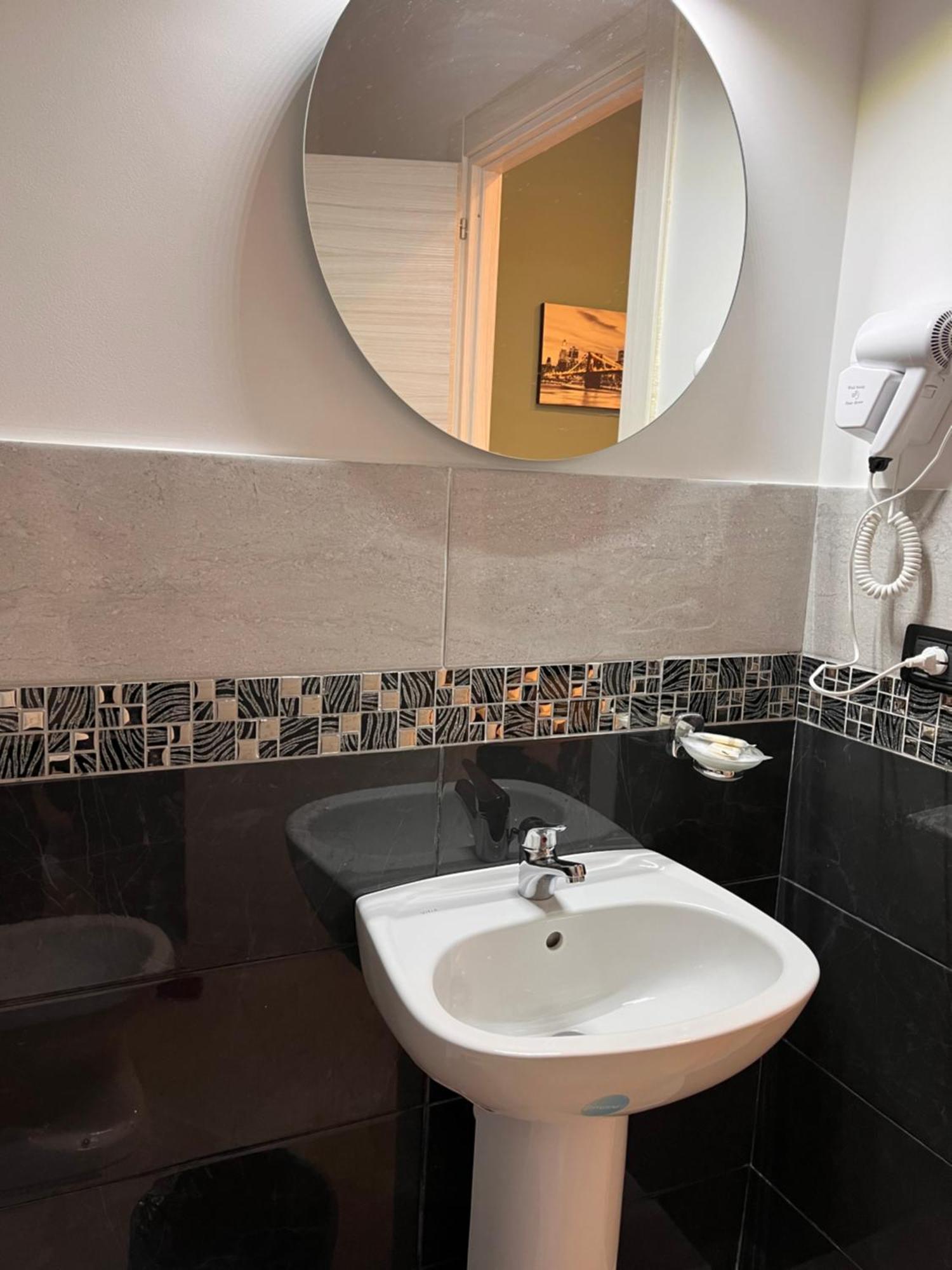 Oceania Hotels Napoli Екстериор снимка