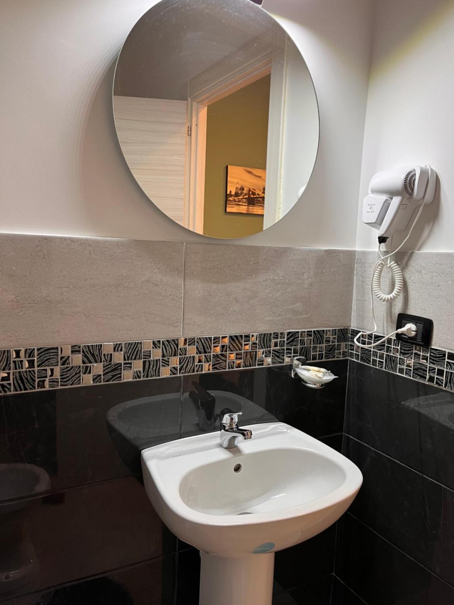 Oceania Hotels Napoli Екстериор снимка