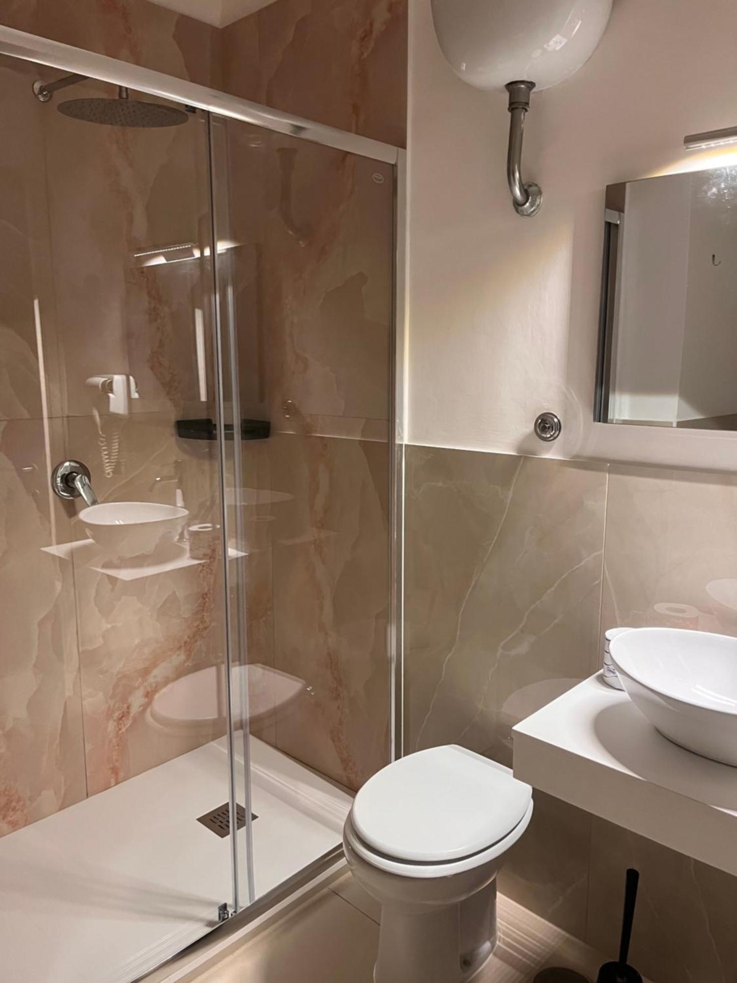 Oceania Hotels Napoli Екстериор снимка