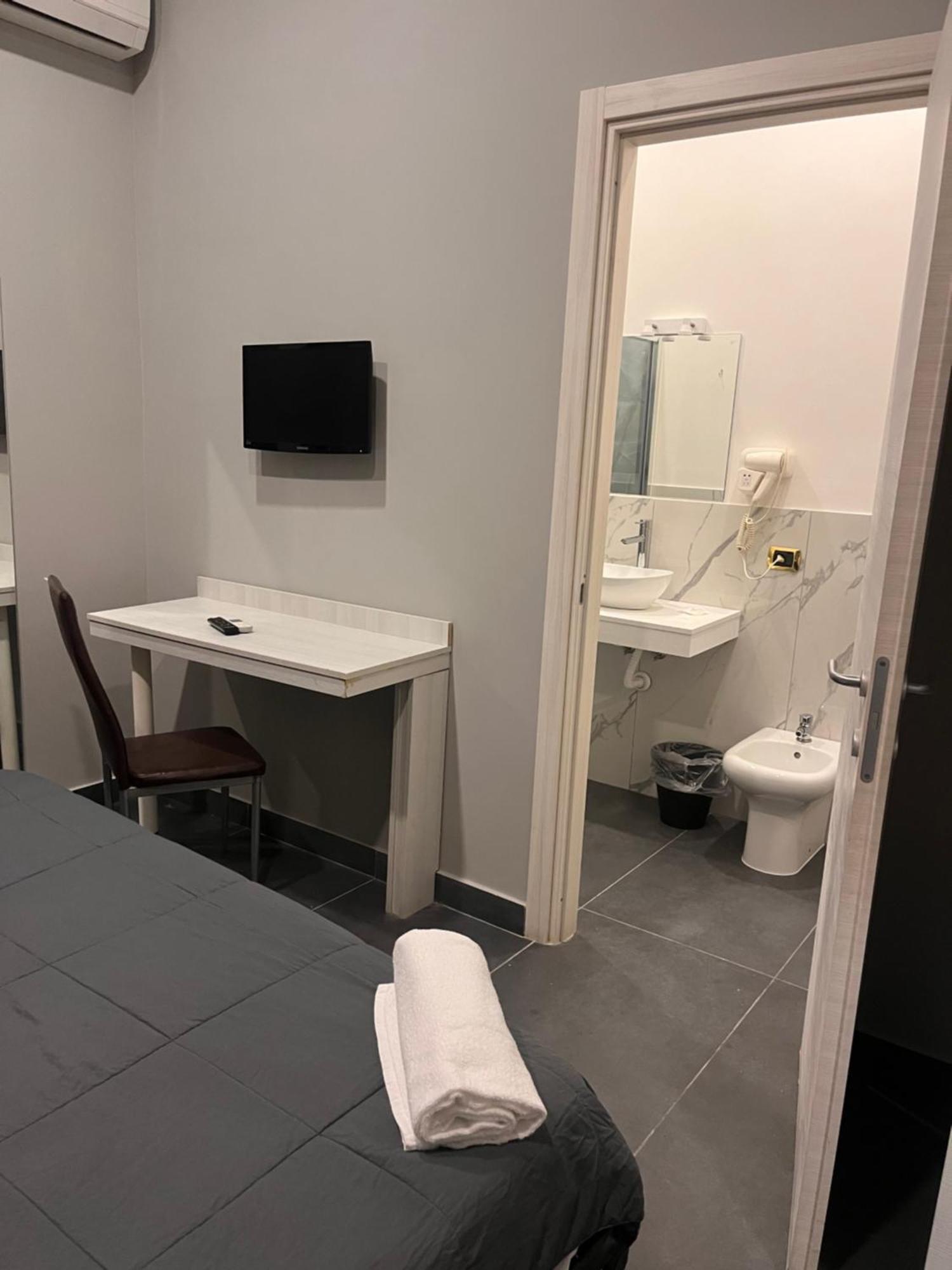 Oceania Hotels Napoli Екстериор снимка