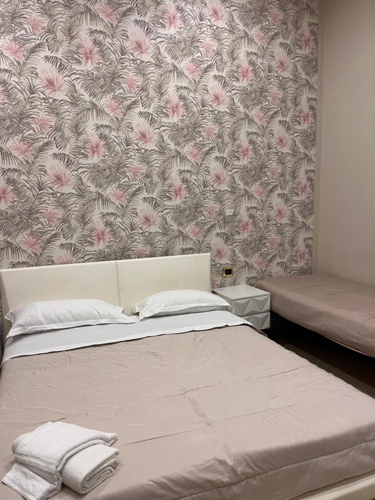 Oceania Hotels Napoli Екстериор снимка